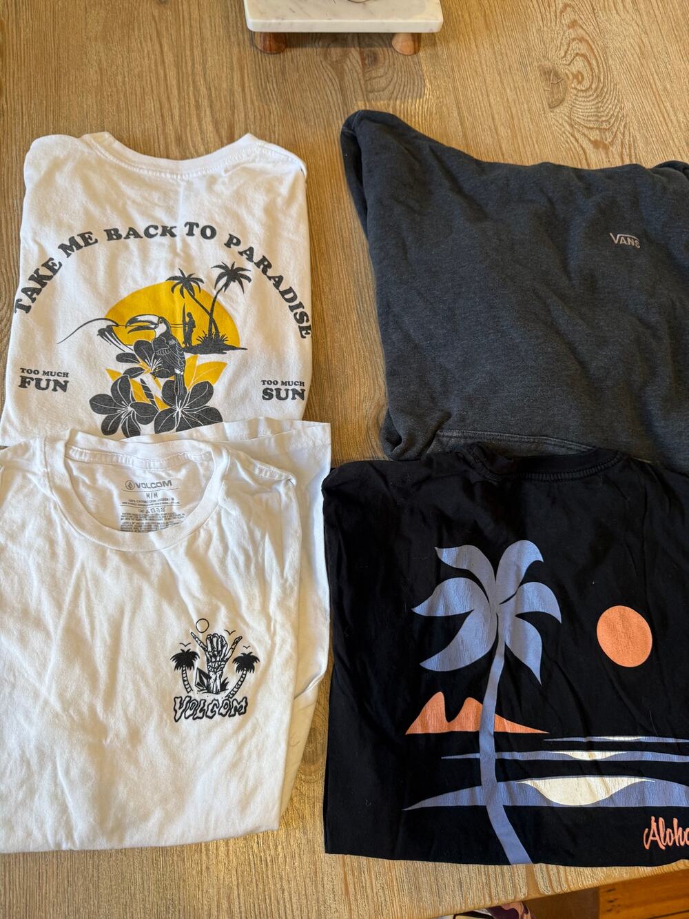 VANS Hoodie and Surf T Shirt Bundle Dark Gray M